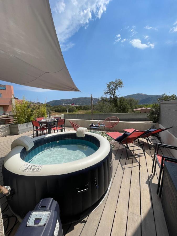 Superbe Appartement Sur Le Port, Jacuzzi, Piscine Porto-Vecchio  Exterior photo